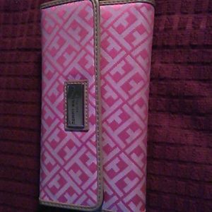 Tommy Hilfiger wallet