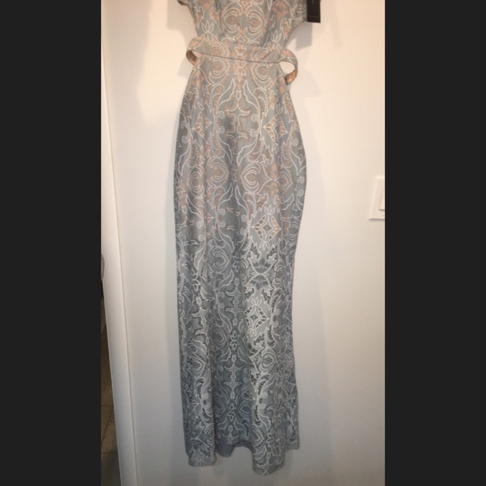 BCBGMAXAZRIA "AVA" Dress/Gown - Picture 3 of 7