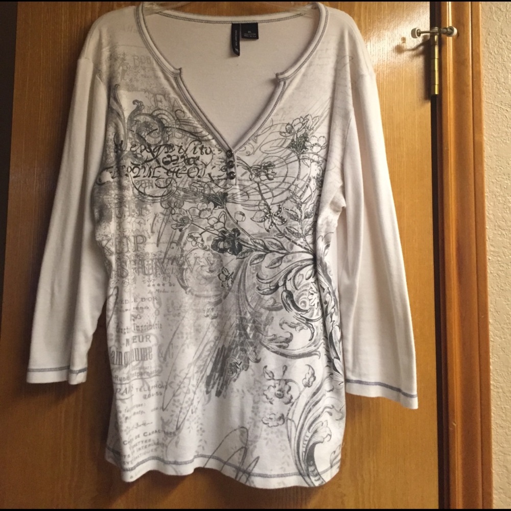 White 3/4 length sleeve cotton shirt