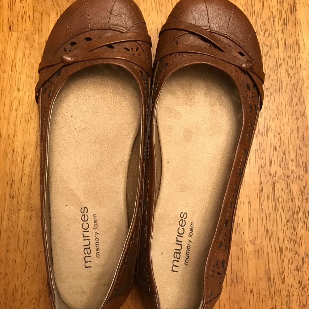 Tan flats size 7