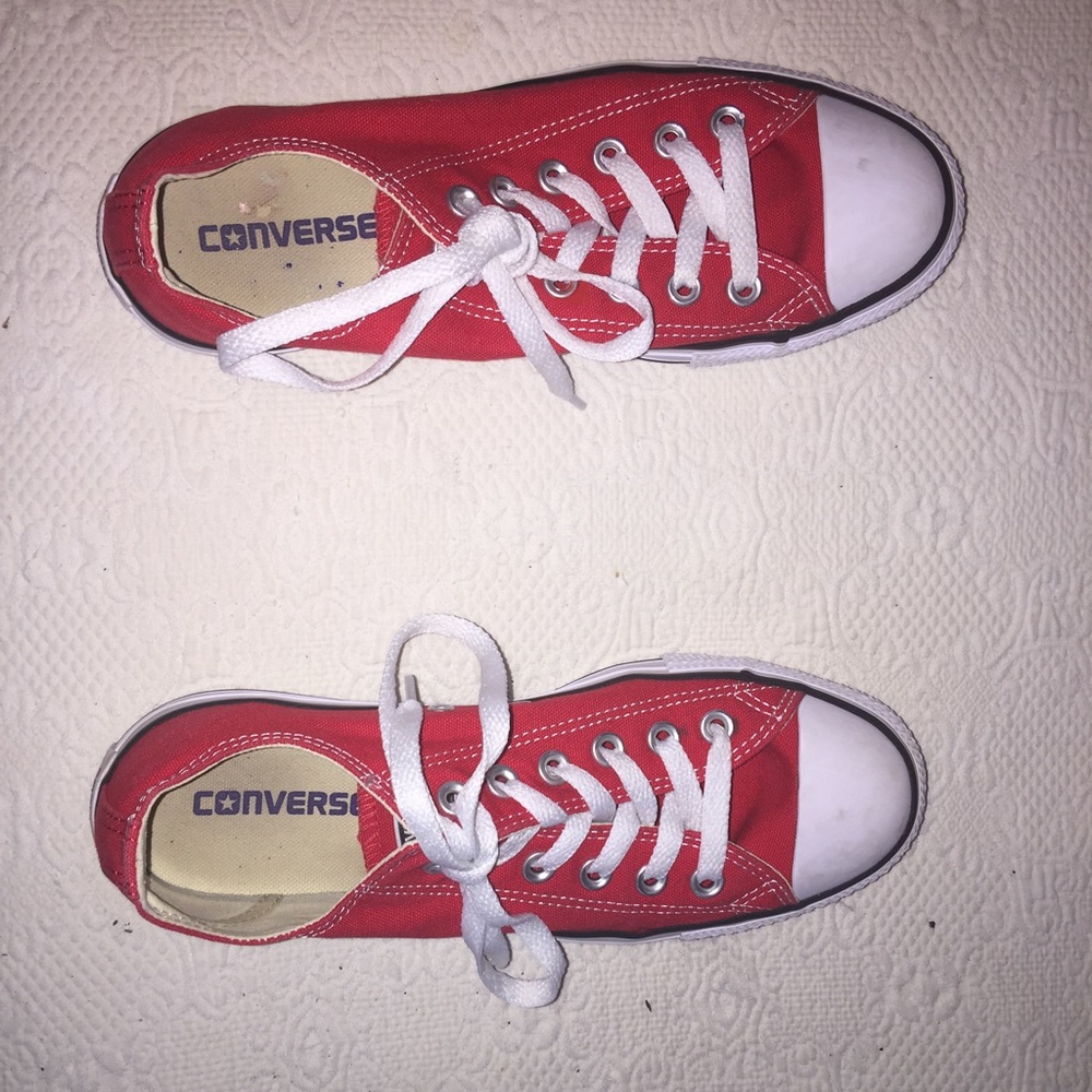 Red converse (lightly worn)