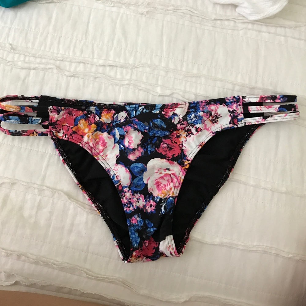 Abercrombie bikini bottoms