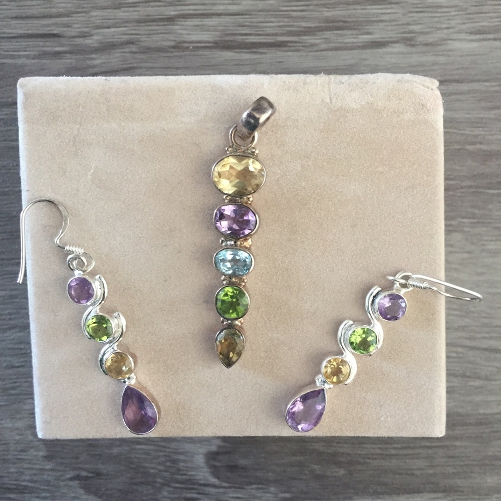 Multicolored Three piece pendant/earring set
