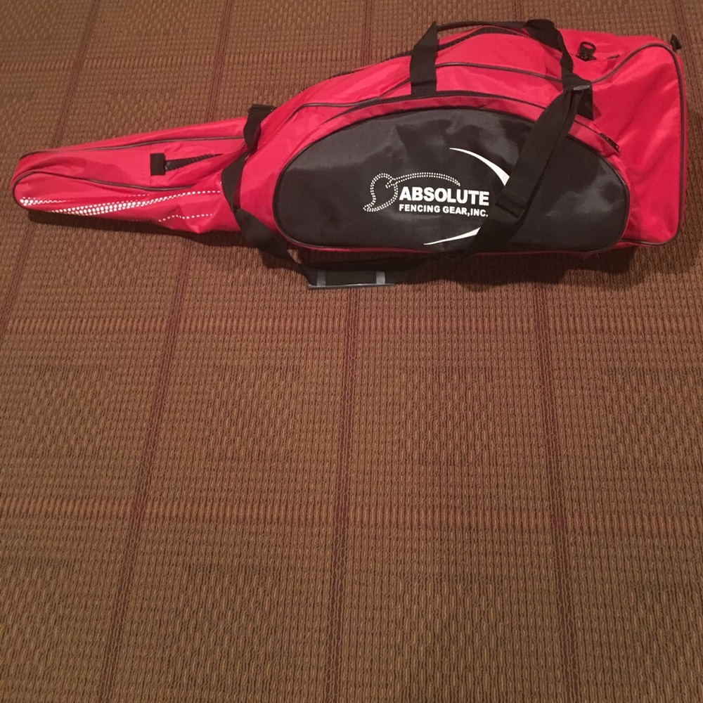 Fencing equipment (good cond)