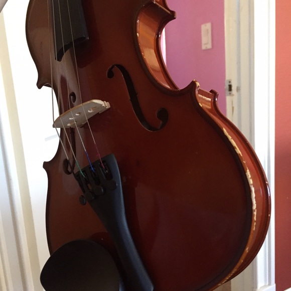 Violin - Picture 3 of 6