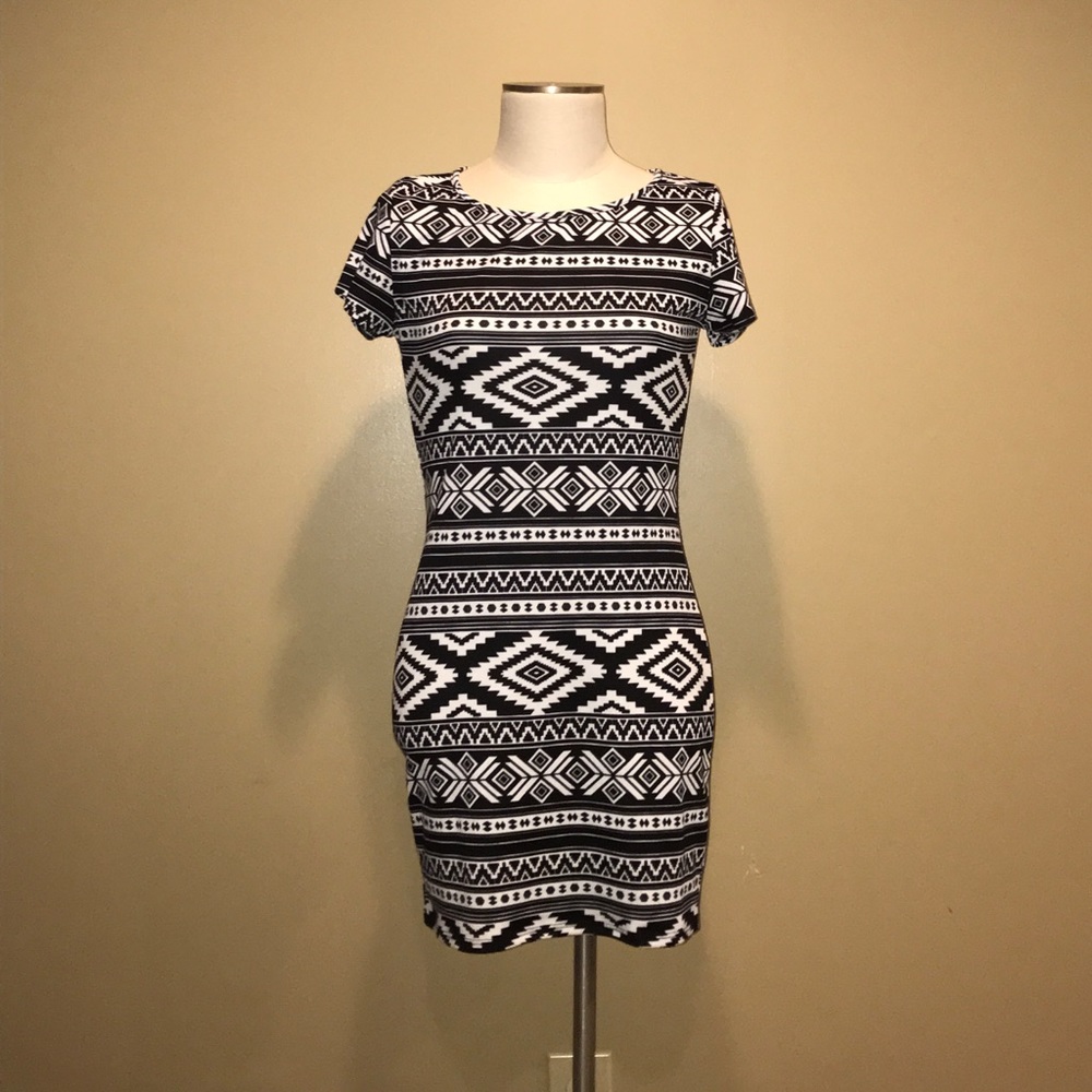 Forever 21 Juniors Dress
