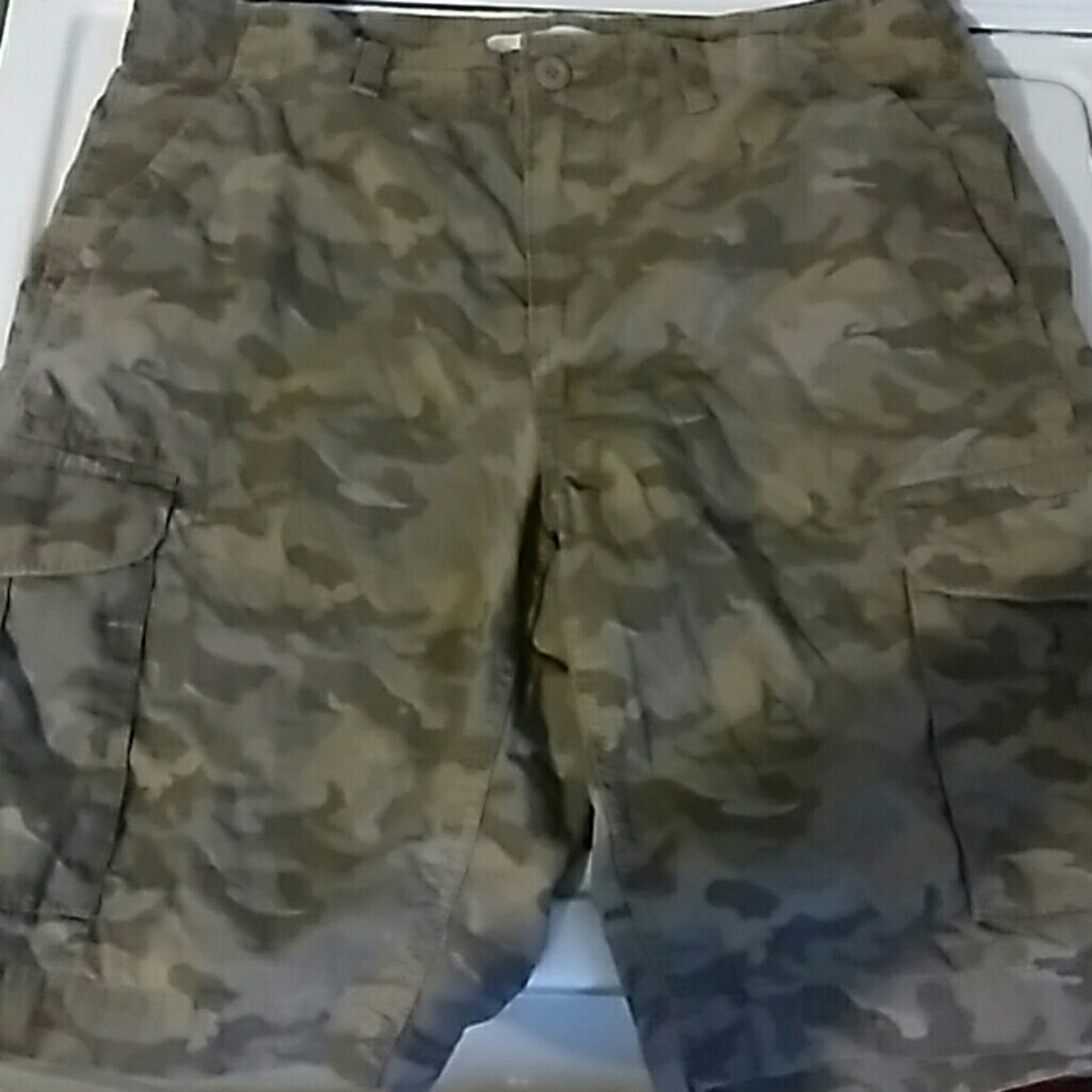 Men's camo shorts