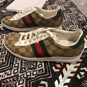Gucci sneakers size 37