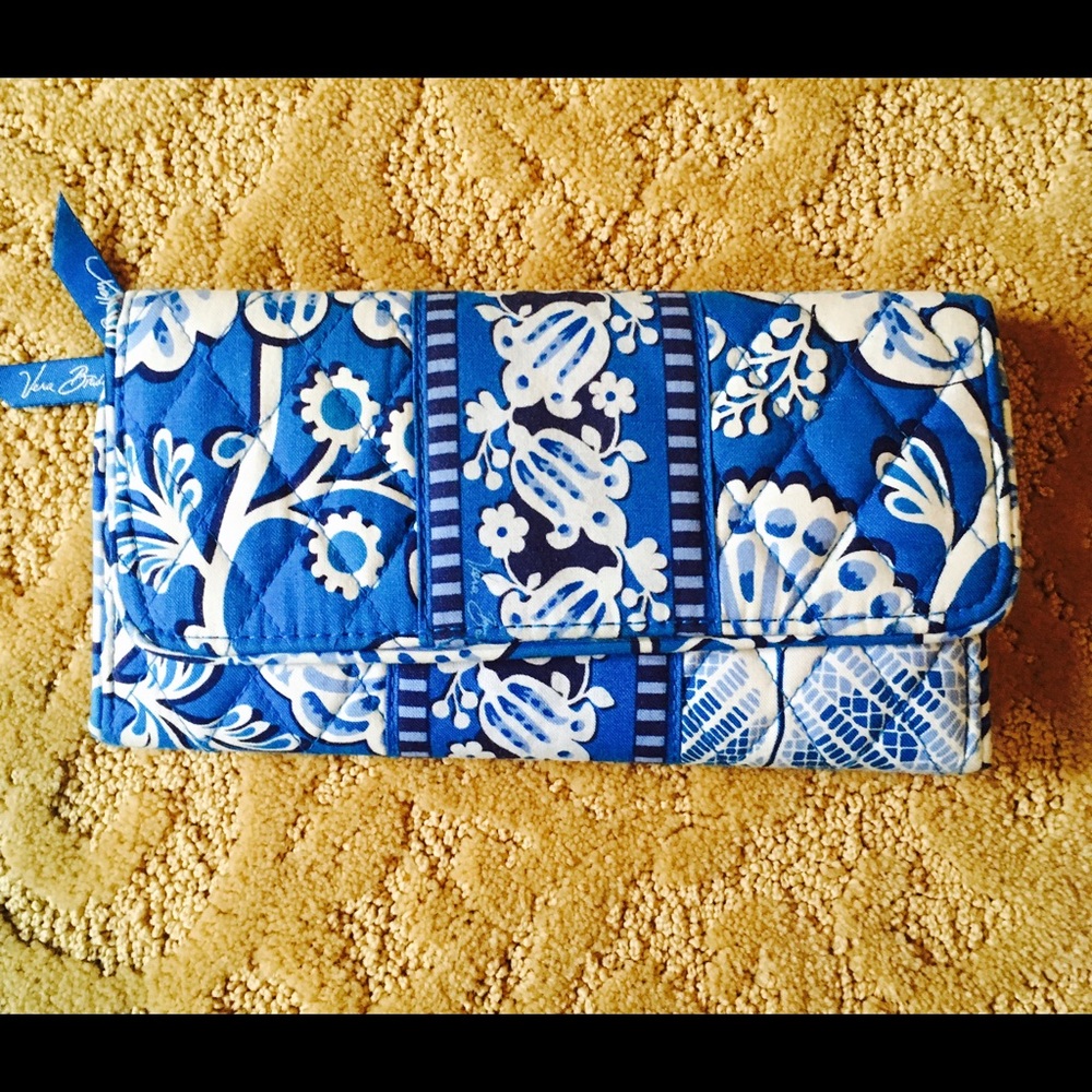 Vera Bradley wallet