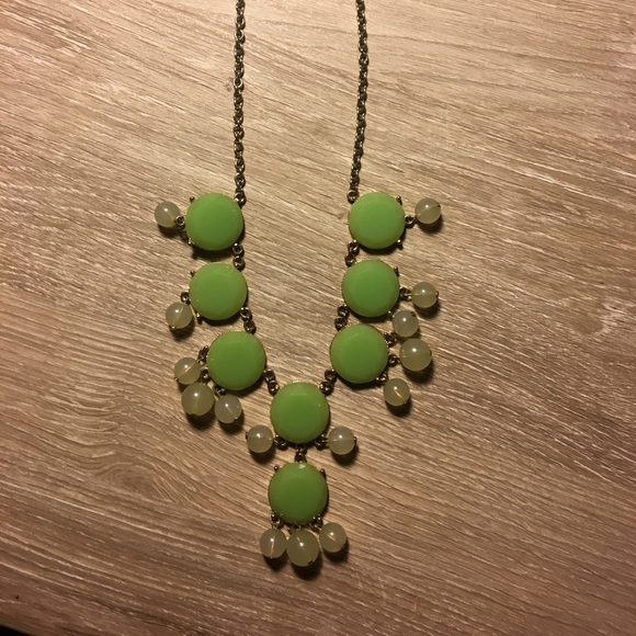 Brilliant Green Statement Necklace - Picture 1 of 3