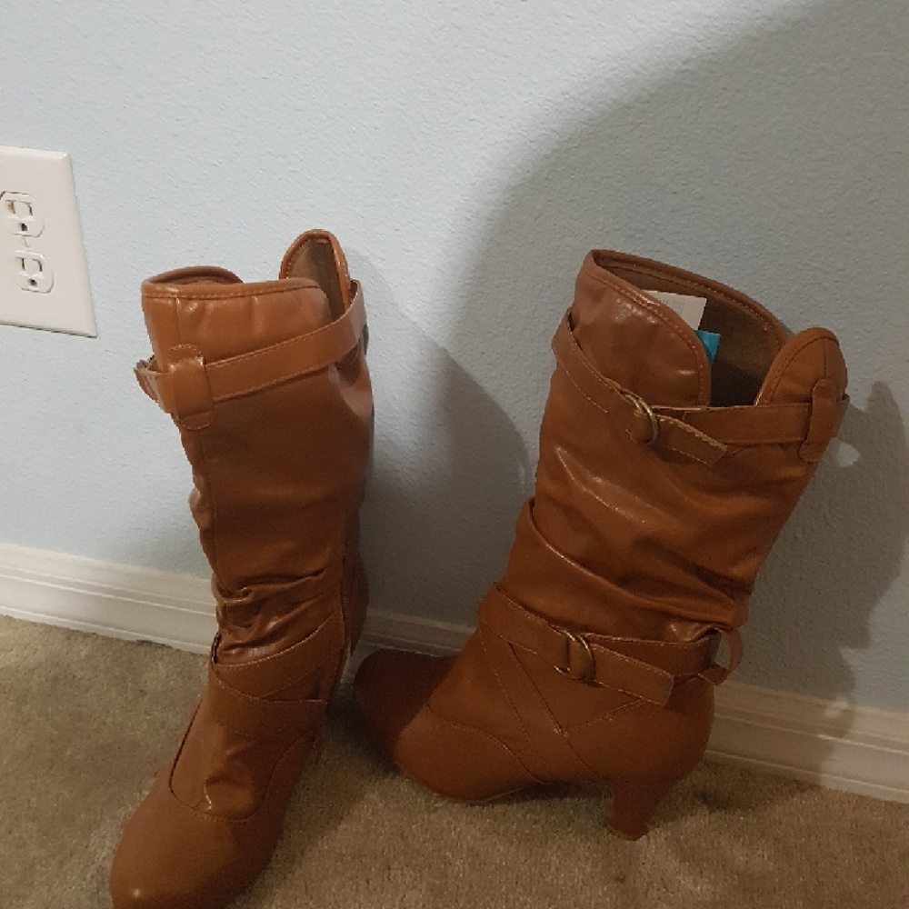 Boots - Picture 2 of 2