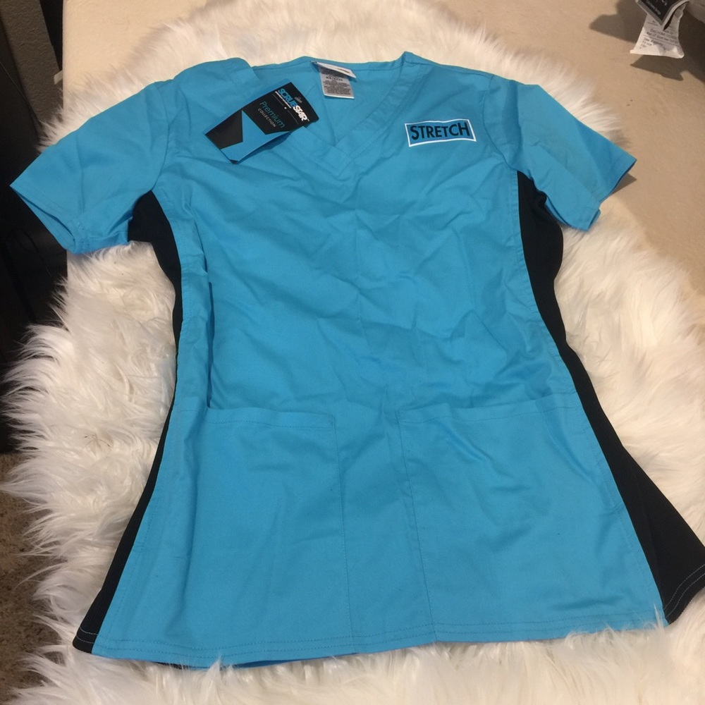 New with tags scrub top