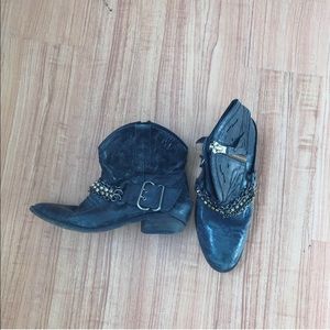 Steve Madden Distressed Leather Chain Booties