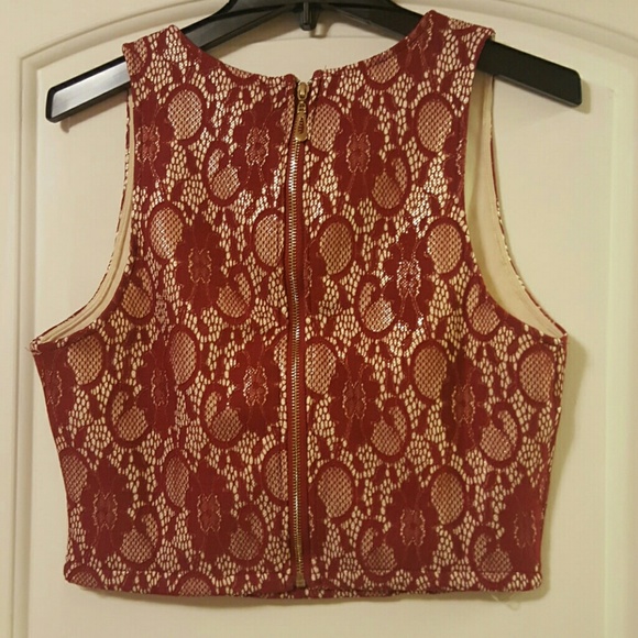 Crop top 🛍 - Picture 2 of 2