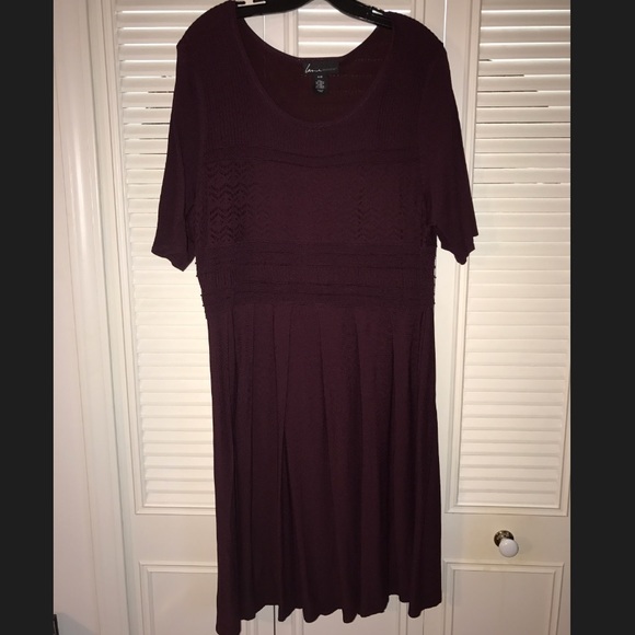 Beautiful burgundy fit & flare dress SALE! - Picture 2 of 5