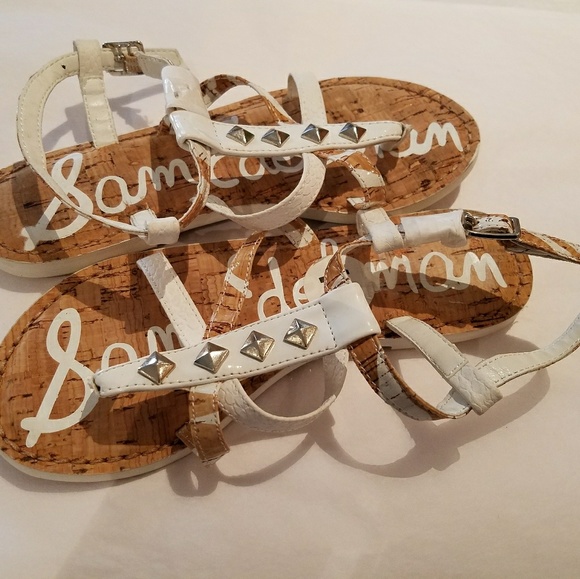 Sandals - Picture 2 of 3