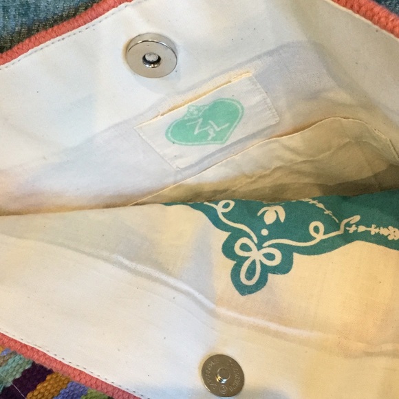 BNWT LAST TWO LEFT TRIBAL CANVAS TOTE MULTI COLOR - Picture 5 of 6