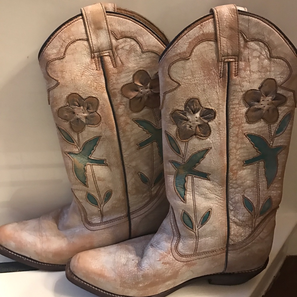 Ladies boots