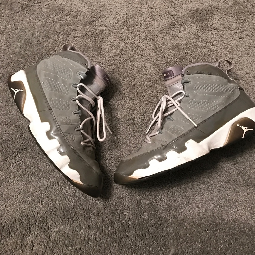 Jordan Cool grey Retro 9s