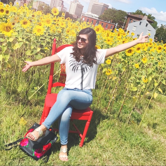 Meet your Posher, Heather - Picture 4 of 5