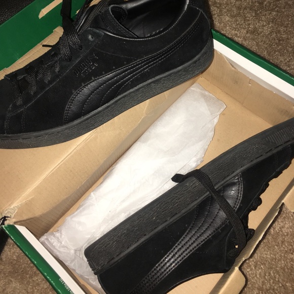 Shoes - Picture 3 of 4