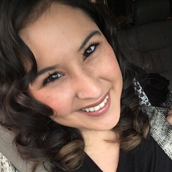 Meet your Posher, Dora - Picture 2 of 2