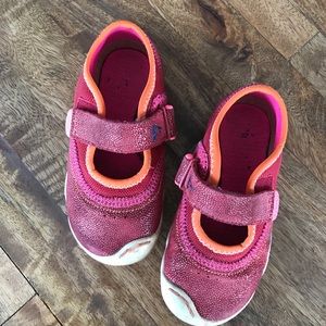 Plae shoes. Emme style. Shimmer suede/nylon.