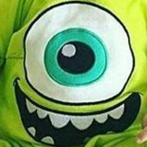 Meet your Posher, Monica