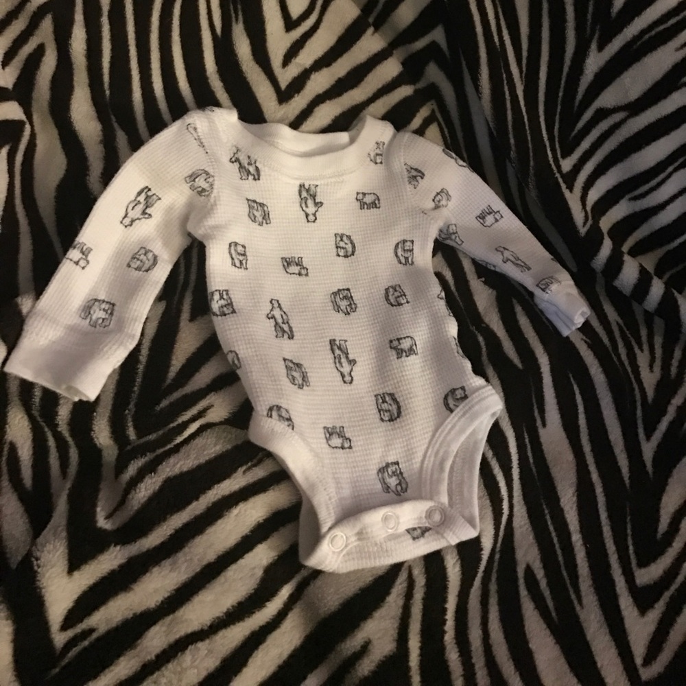Newborn 👶🏻 Polar Bear Onesie