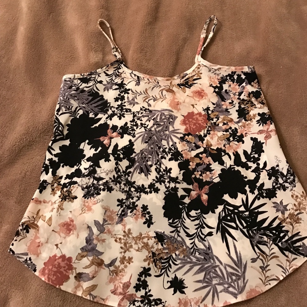 Beautiful floral cami by Dorothy Perkins 0P, NWOT