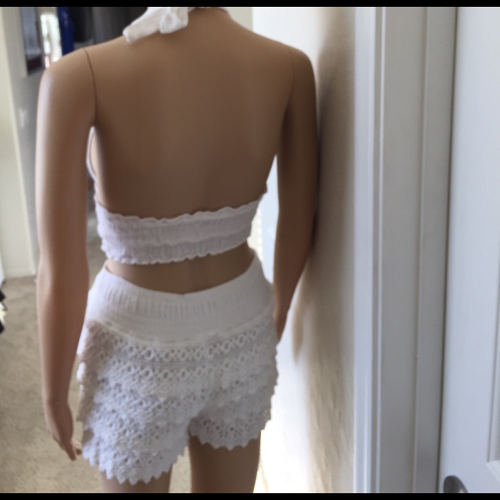 White linen matching set with a scalloped hem - Picture 4 of 8