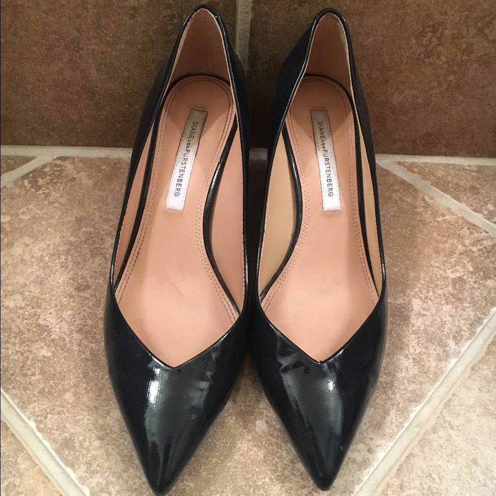 Navy Patent DVF Wedge Pumps
