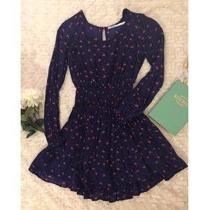 ⭐️PRICE DROP⬇️Floral Urban Outfitters Dress!!!!🎉