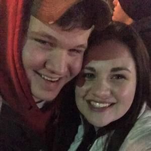 Meet your Posher, Carlie