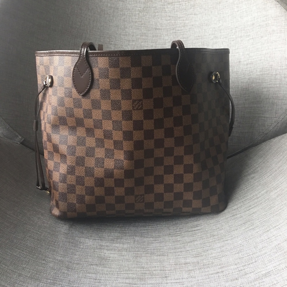 Louis Vuitton Neverfull MM
