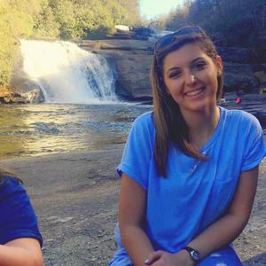 Meet your Posher, Abigail