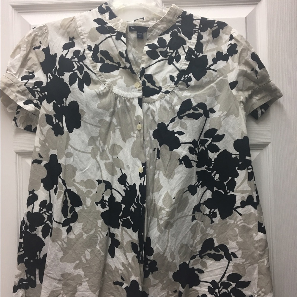 GAP short sleeve Blouse