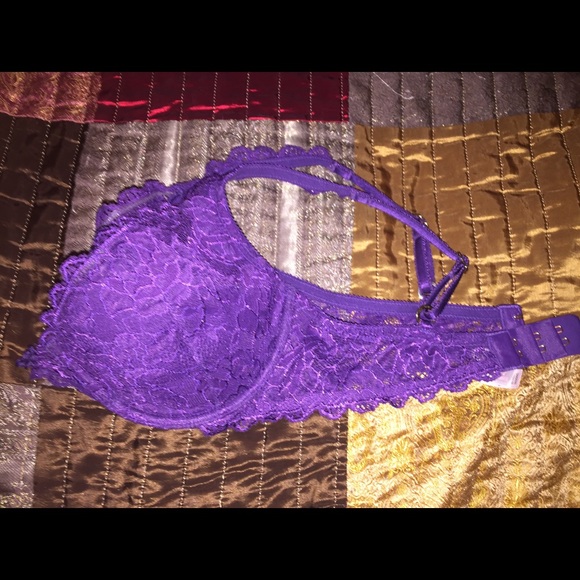 VS bra - Picture 2 of 3