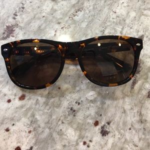 DIFF tortoise Shell sunglasses