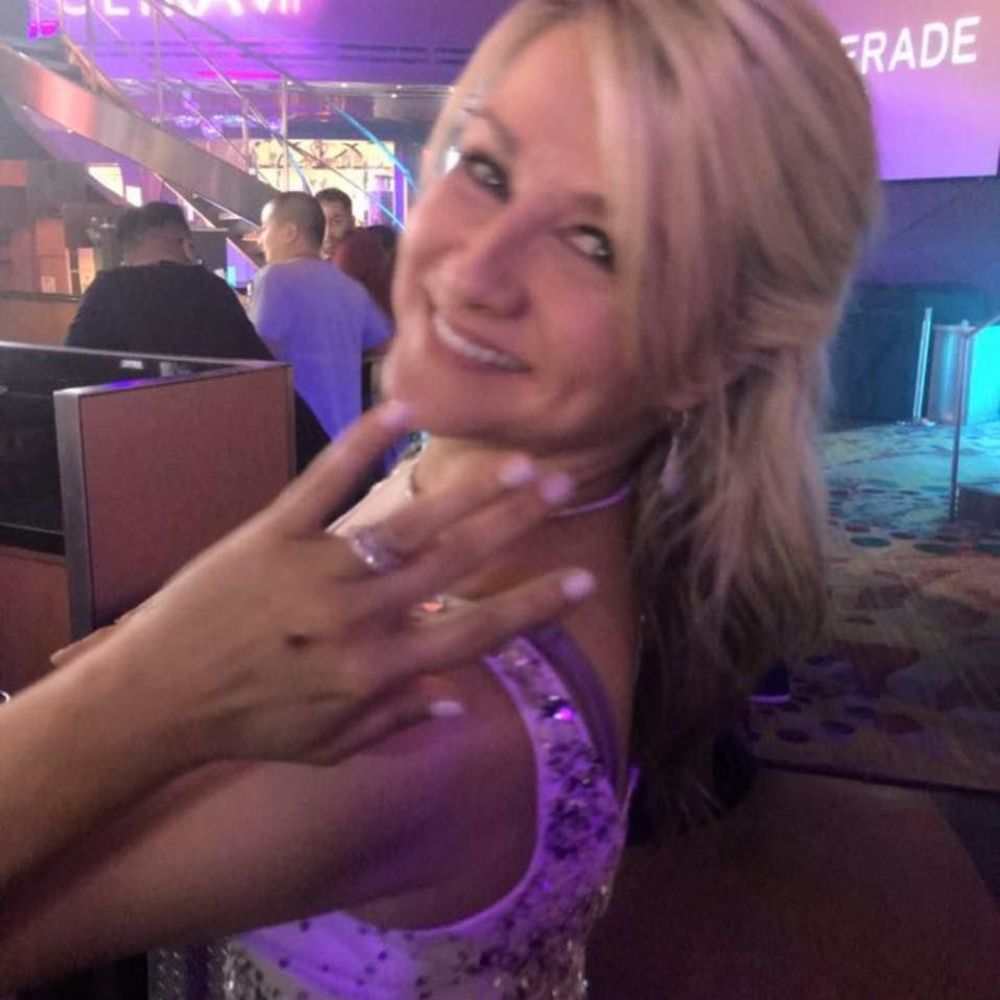 Meet your Posher, Sherry