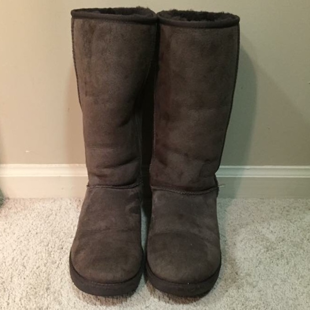 UGGS Size 9 Women's Classic Tall Dark Brown