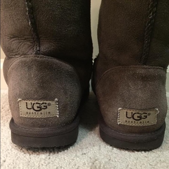 UGGS Size 9 Women's Classic Tall Dark Brown - Picture 3 of 6