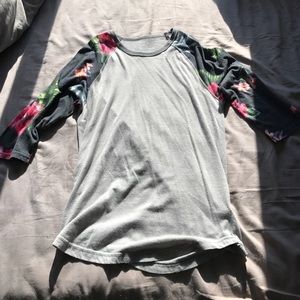 BDG Grey/flower Large Shirt