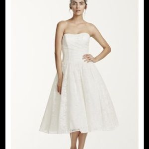 Beautiful Vintage Style Lace Wedding Dress