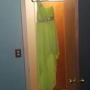 Beautiful Green Prom Dress!!