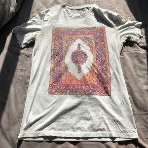 Globe T shirt - never worn