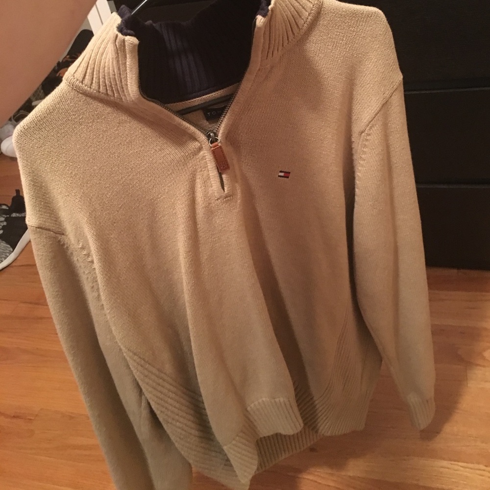 Tommy Hilfiger sweater