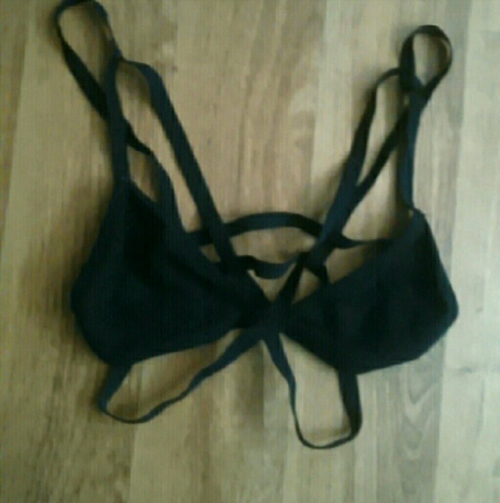 Black strappy bralette