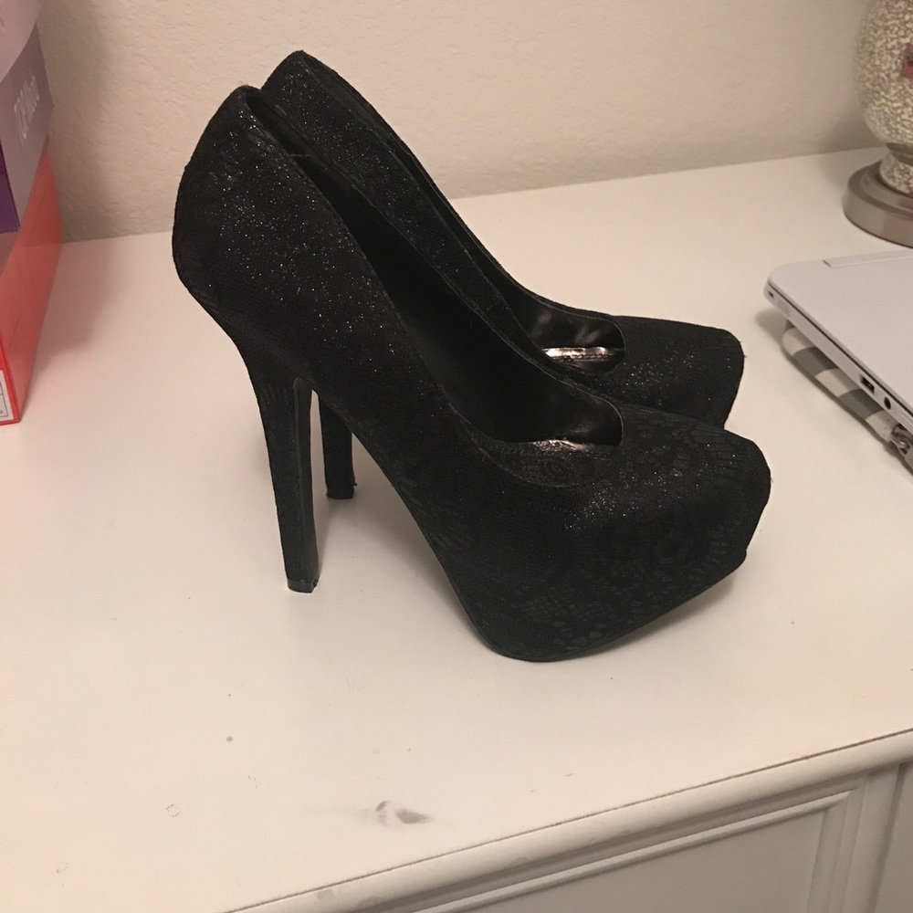 Platform Pumps - Picture 2 of 3