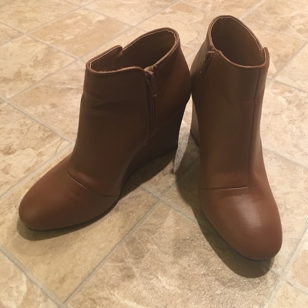 Wedge booties